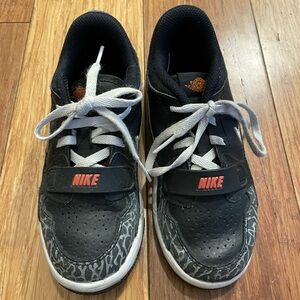 Nike Boys Jordan sneakers
